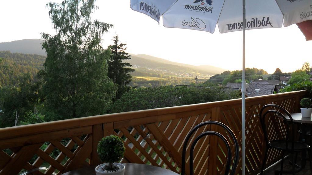 Hotel Haus Am Berg Lam Exterior photo
